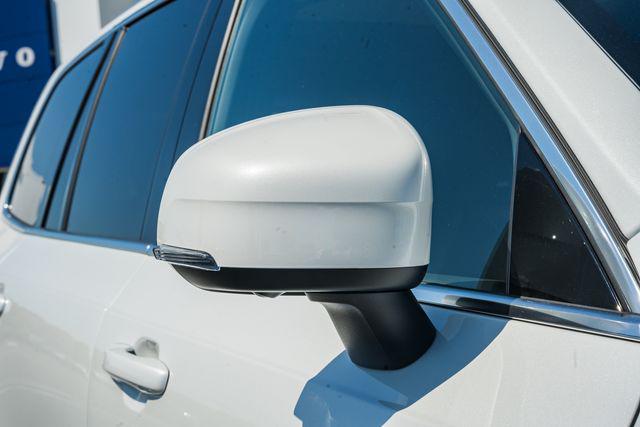 2026 Volvo XC90 Plug-In Hybrid Ultra, T8 AWD, Electric/Gasoline, Bright, 6 Seats
