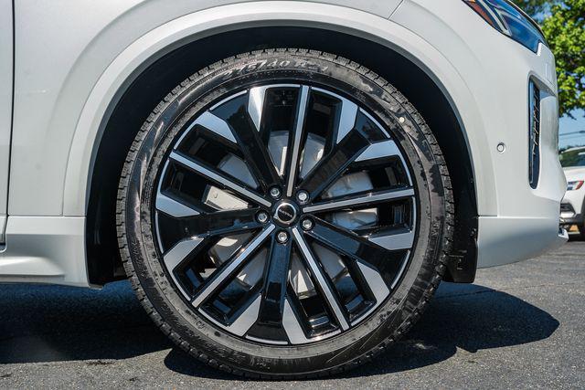 2026 Volvo XC90 Plug-In Hybrid Ultra, T8 AWD, Electric/Gasoline, Bright, 6 Seats