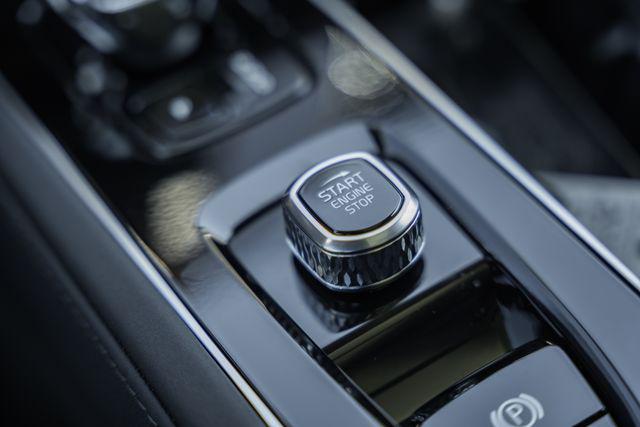 2026 Volvo XC90 Plug-In Hybrid Ultra, T8 AWD, Electric/Gasoline, Bright, 6 Seats