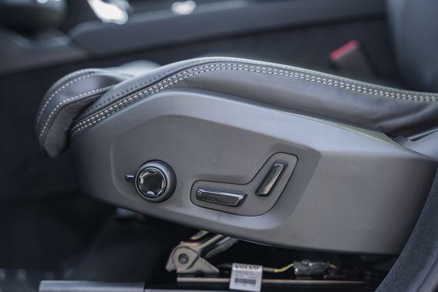 2026 Volvo XC90 Plug-In Hybrid Ultra, T8 AWD, Electric/Gasoline, Bright, 6 Seats