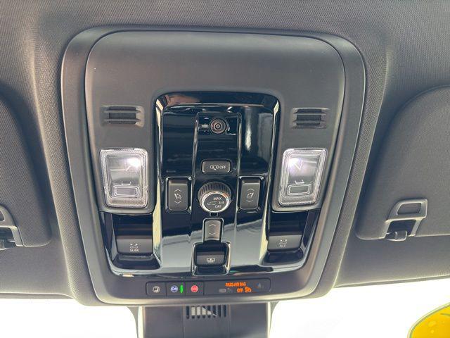 2026 Chevrolet Suburban Premier, 4WD
