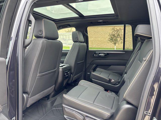 2026 Chevrolet Suburban Premier, 4WD