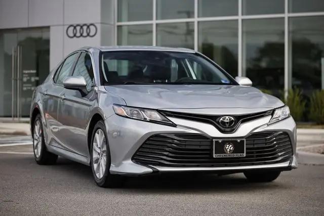 2019 Toyota Camry LE