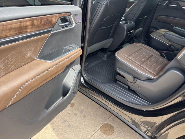 2026 GMC Acadia Denali Ultimate AWD