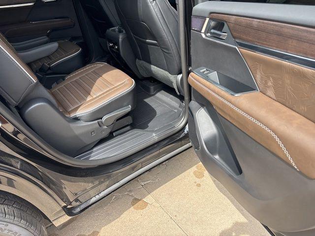 2026 GMC Acadia Denali Ultimate AWD