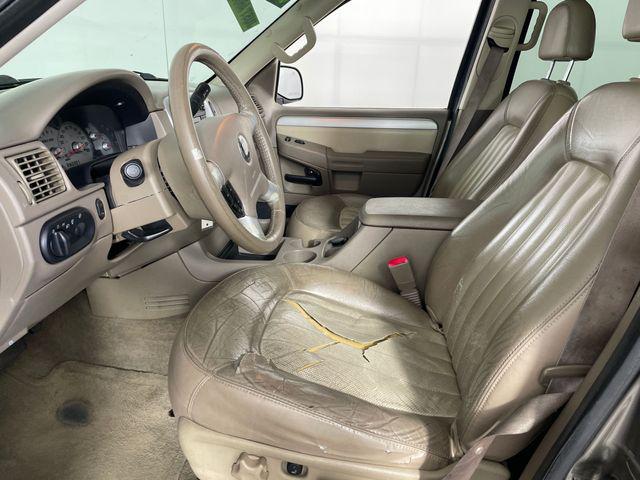 2002 Mercury Mountaineer Base