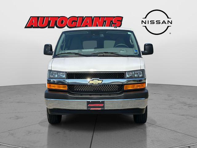 2024 Chevrolet Express Passenger RWD 3500 Extended Wheelbase LT