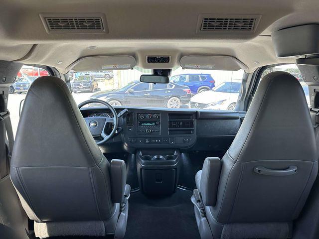 2024 Chevrolet Express Passenger RWD 3500 Extended Wheelbase LT