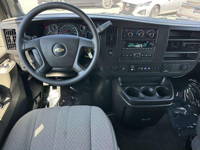 2024 Chevrolet Express Passenger RWD 3500 Extended Wheelbase LT