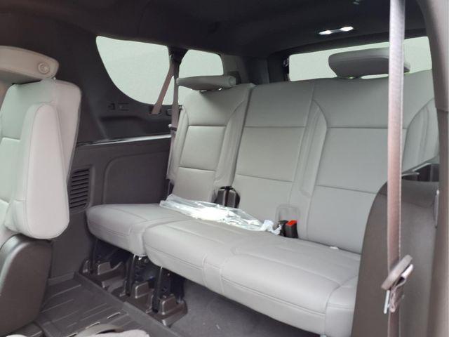 2026 Chevrolet Suburban LT, 4WD