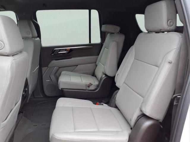 2026 Chevrolet Suburban LT, 4WD