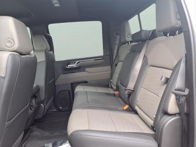 2026 Chevrolet Silverado 2500HD Crew Cab, Standard Bed, XR2, 4WD
