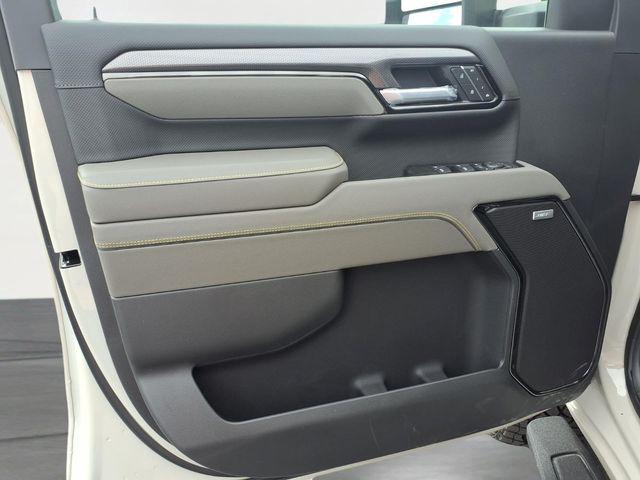 2026 Chevrolet Silverado 2500HD Crew Cab, Standard Bed, XR2, 4WD