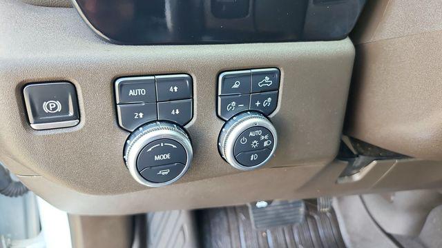 2025 GMC Sierra 2500HD 4WD Crew Cab Standard Bed SLE