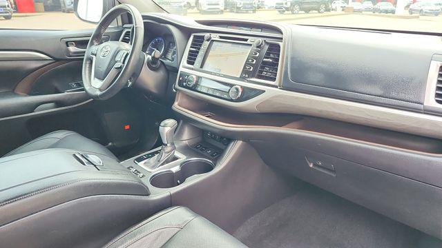 2019 Toyota Highlander Limited Platinum