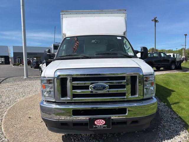 2025 Ford E-350 Cutaway Base