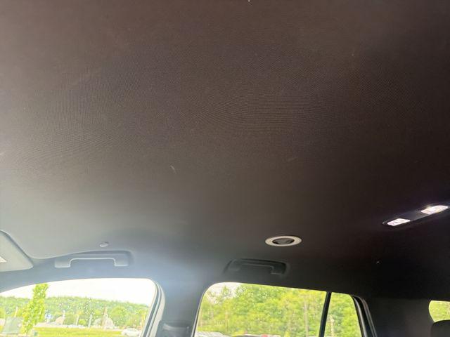 2023 Chevrolet Traverse AWD LT Cloth