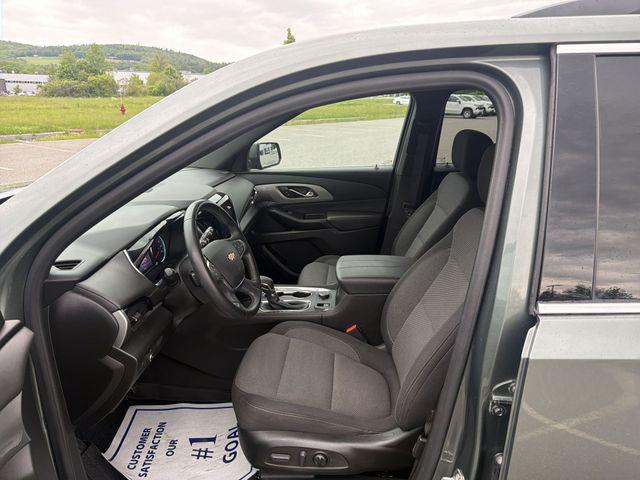 2023 Chevrolet Traverse AWD LT Cloth