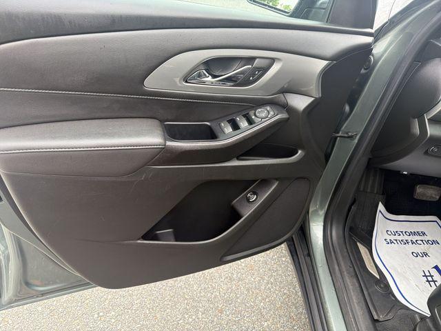 2023 Chevrolet Traverse AWD LT Cloth