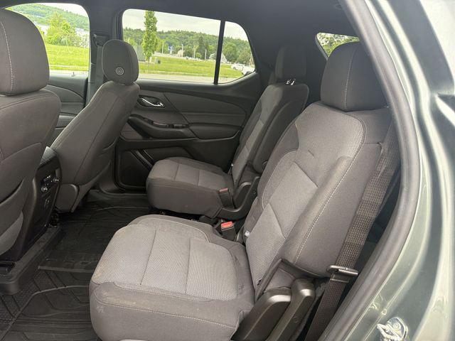 2023 Chevrolet Traverse AWD LT Cloth