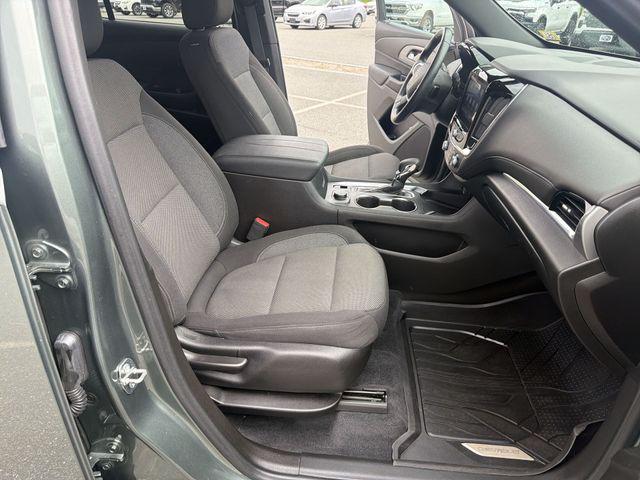 2023 Chevrolet Traverse AWD LT Cloth
