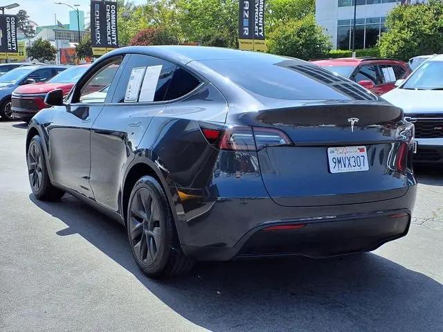 2024 Tesla Model Y Long Range Single Motor Rear-Wheel Drive