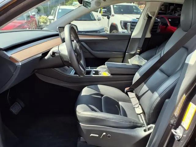 2024 Tesla Model Y Long Range Single Motor Rear-Wheel Drive