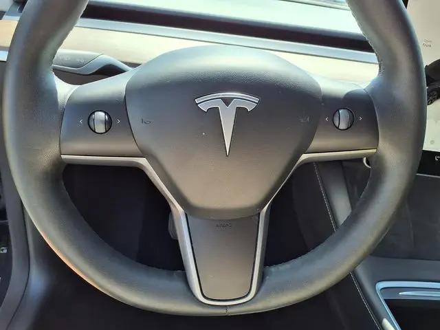 2024 Tesla Model Y Long Range Single Motor Rear-Wheel Drive