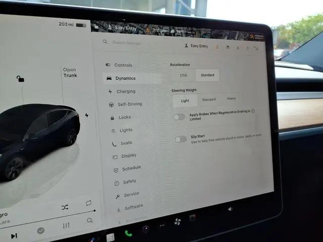 2024 Tesla Model Y Long Range Single Motor Rear-Wheel Drive