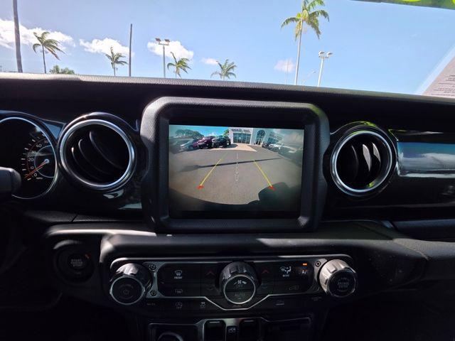 2022 Jeep Wrangler Unlimited Sahara Altitude 4x4