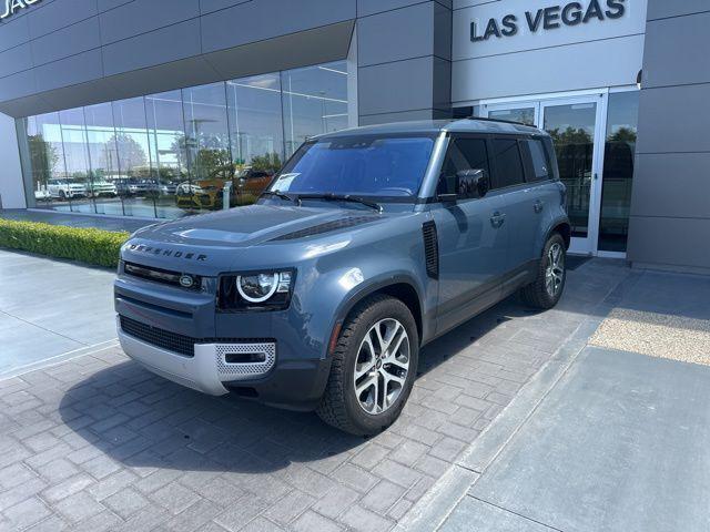 2020 Land Rover Defender S's photo