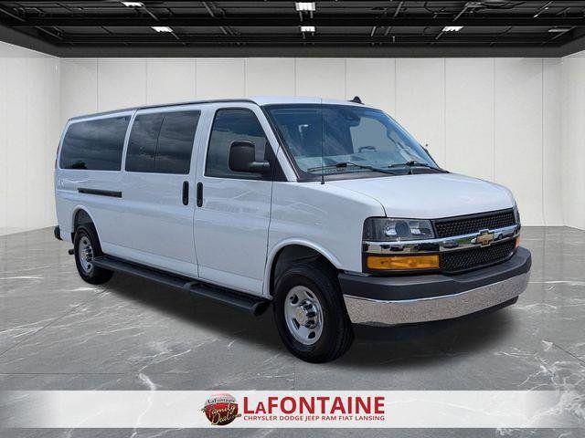 2025 Chevrolet Express Passenger RWD 3500 Extended Wheelbase LT