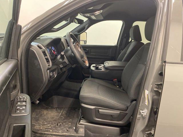 2026 Ram 2500 Black Express Crew Cab 4x4 6'4" Box