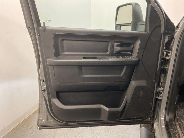 2026 Ram 2500 Black Express Crew Cab 4x4 6'4" Box