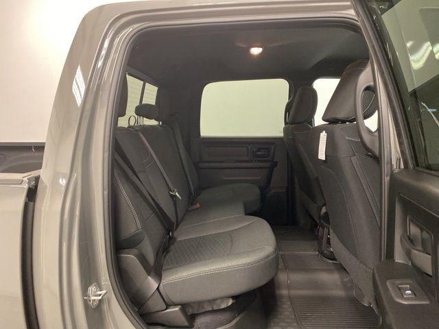 2026 Ram 2500 Black Express Crew Cab 4x4 6'4" Box