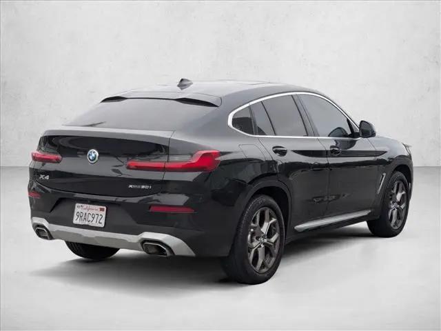 2023 BMW X4 xDrive30i