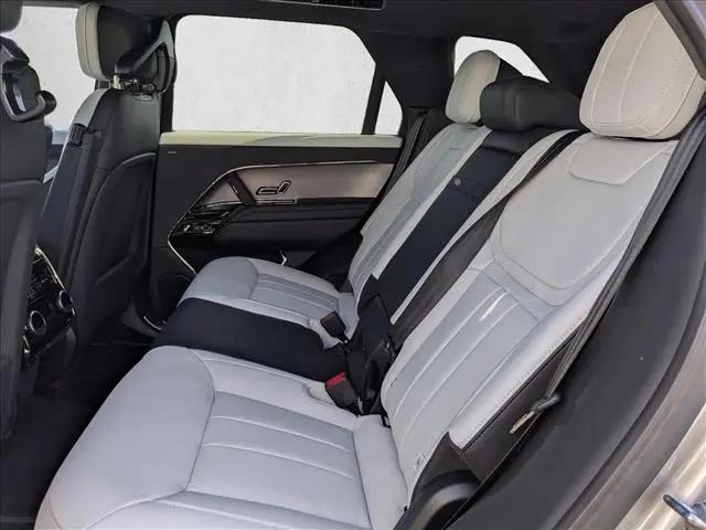2026 Land Rover Range Rover Sport P530 Dynamic SE