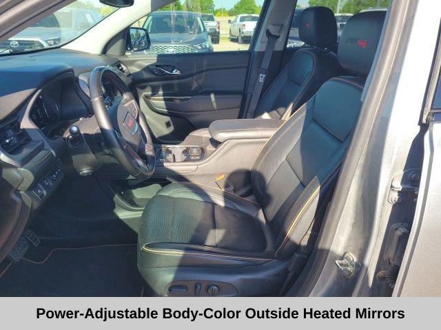 2023 GMC Acadia AWD AT4