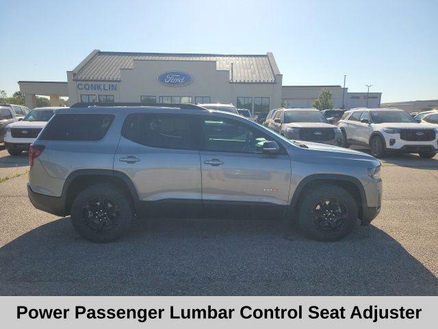 2023 GMC Acadia AWD AT4
