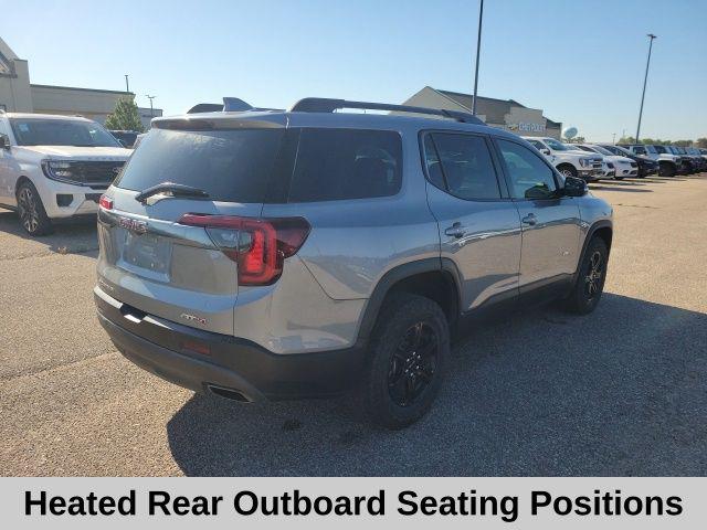 2023 GMC Acadia AWD AT4