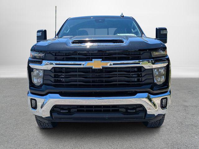 2026 Chevrolet Silverado 2500HD Crew Cab, Standard Bed, LT, 4WD
