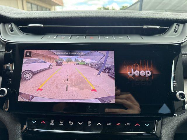 2026 Jeep Grand Cherokee L Altitude 4x2
