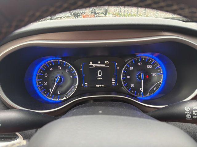 2023 Chrysler Voyager LX