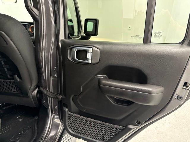 2021 Jeep Gladiator Sport