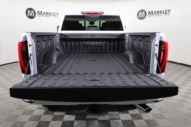 2026 GMC Sierra 2500HD Crew Cab, Standard Bed, Denali, 4WD