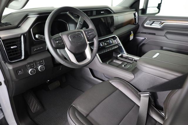 2026 GMC Sierra 2500HD Crew Cab, Standard Bed, Denali, 4WD