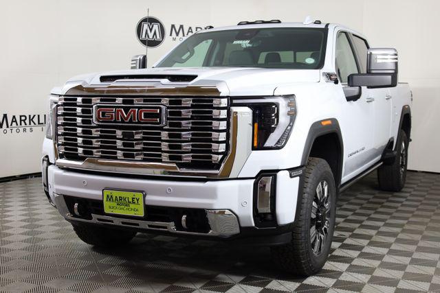 2026 GMC Sierra 2500HD Crew Cab, Standard Bed, Denali, 4WD
