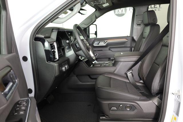 2026 GMC Sierra 2500HD Crew Cab, Standard Bed, Denali, 4WD