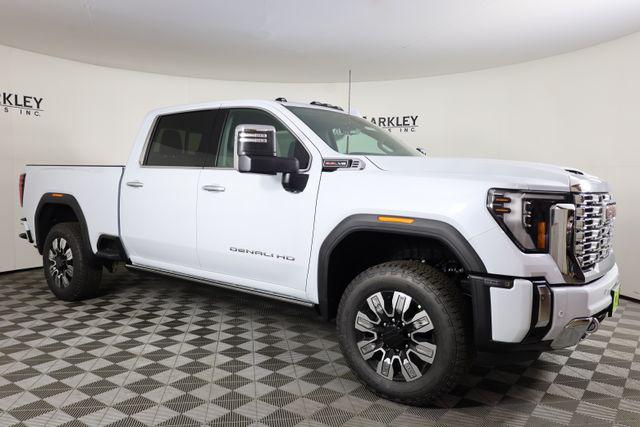 2026 GMC Sierra 2500HD Crew Cab, Standard Bed, Denali, 4WD