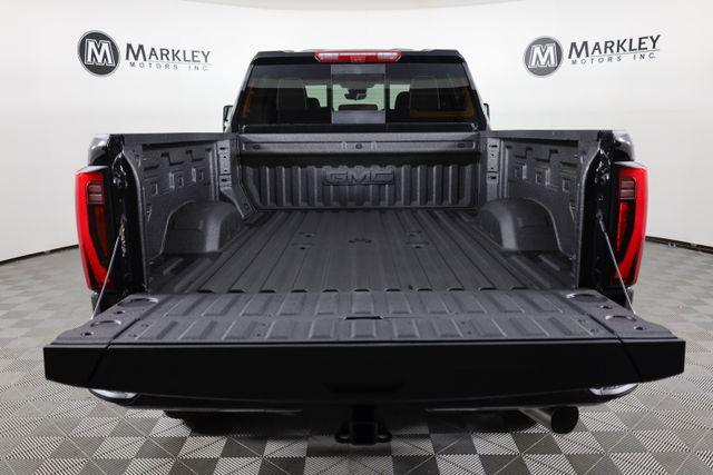 2026 GMC Sierra 2500HD Crew Cab, Standard Bed, Denali Ultimate, 4WD